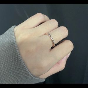 Pandora ring